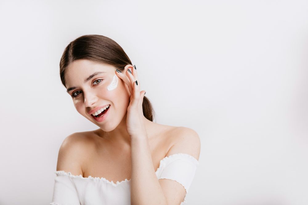 Microneedling i Bergen: En guide til mer glød og fastere hud